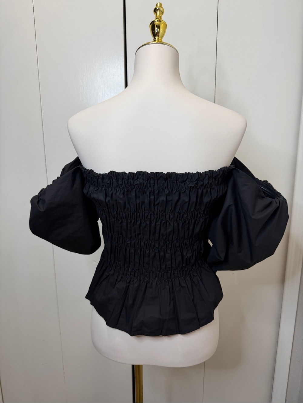 Astr Black Smocked Off-Shoulder Puff Sleeve Peplum Top - Picture 4 of 8